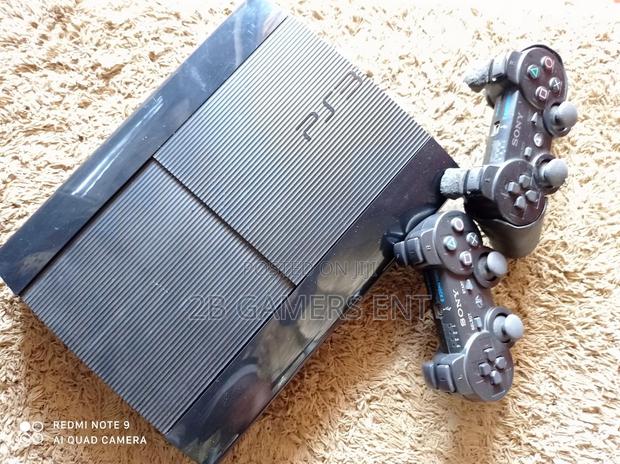 Ps3 Superslim, Chipped! 13 Games - main view