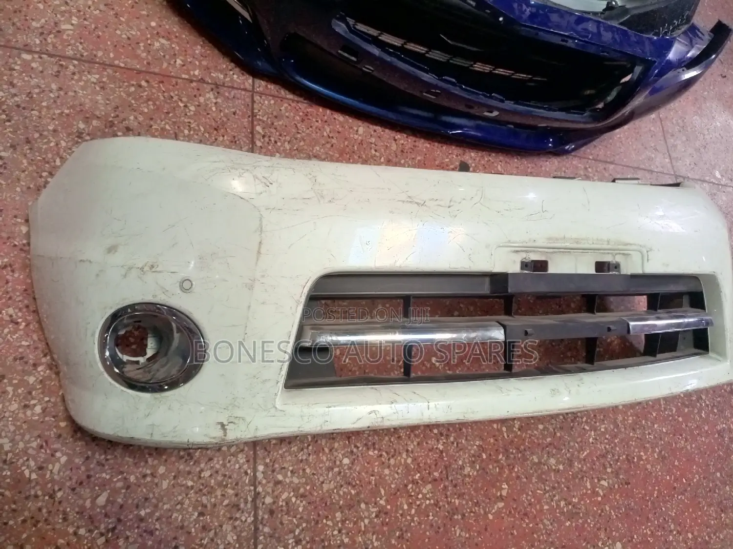 Nissan Serena C25 Front Bumper Assembly