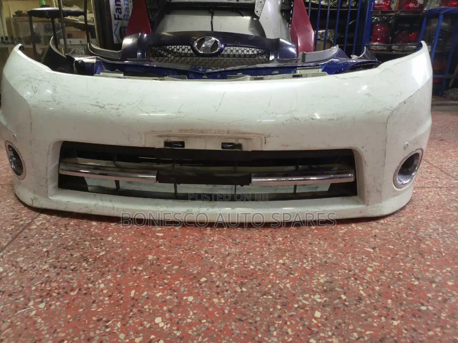 Nissan Serena C25 Front Bumper Assembly