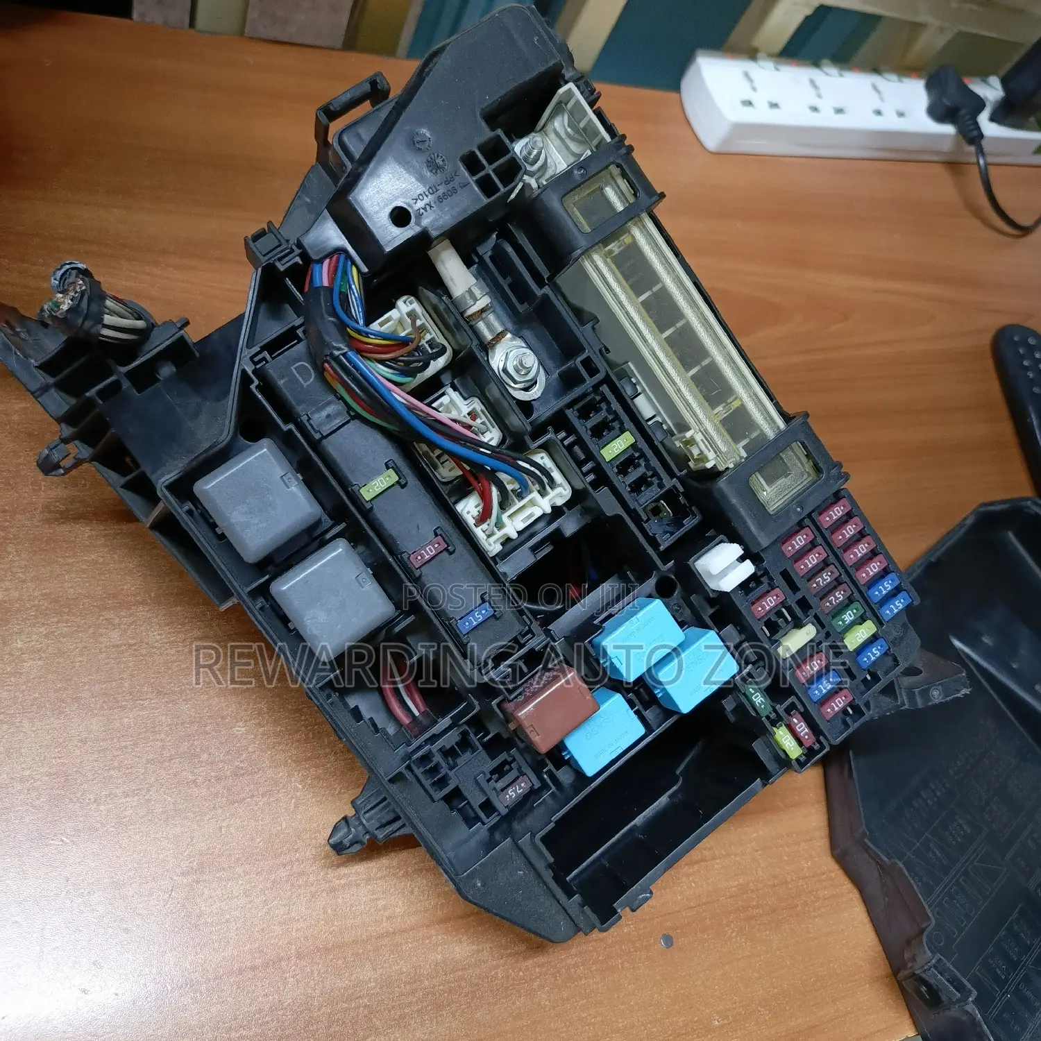 Toyota Wish 2012 Fusebox.