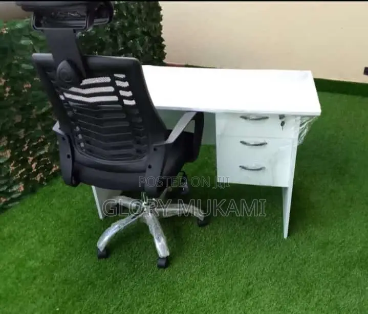 Office Desk With Chair