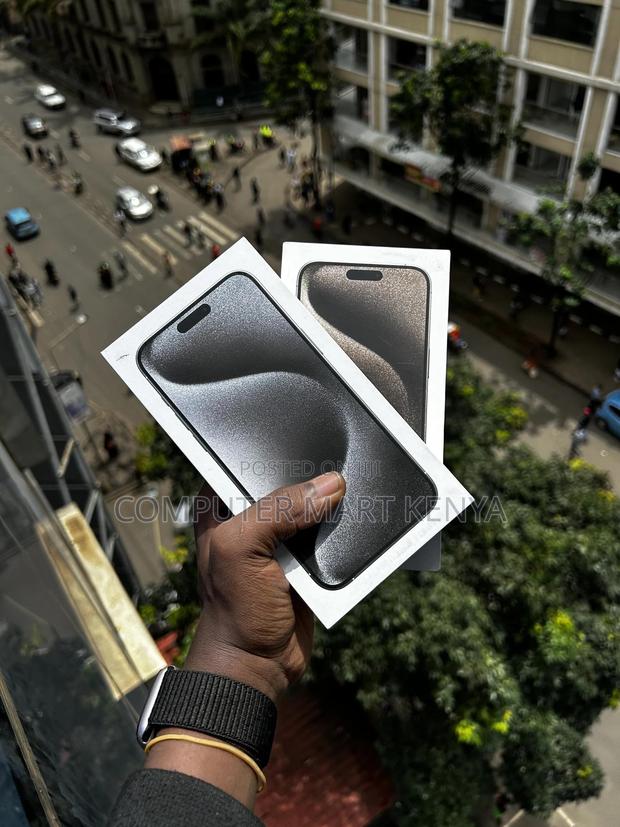 New Apple iPhone 15 Pro Max 256 GB - main view