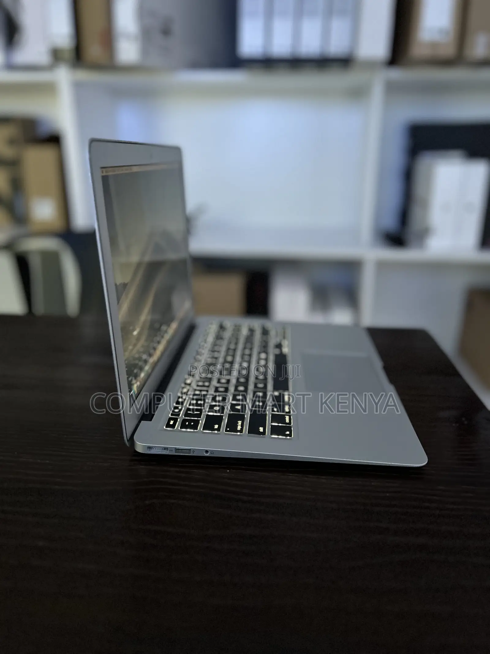 Laptop Apple MacBook Air 2017 8GB Intel Core I7 SSD 256GB