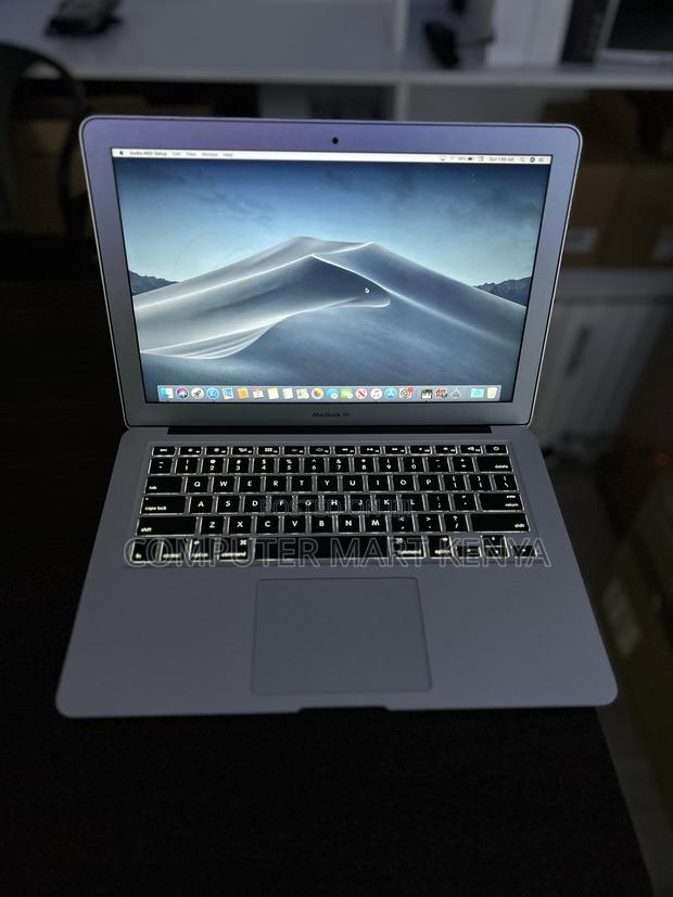 Laptop Apple MacBook Air 2017 8GB Intel Core I7 SSD 256GB - main view