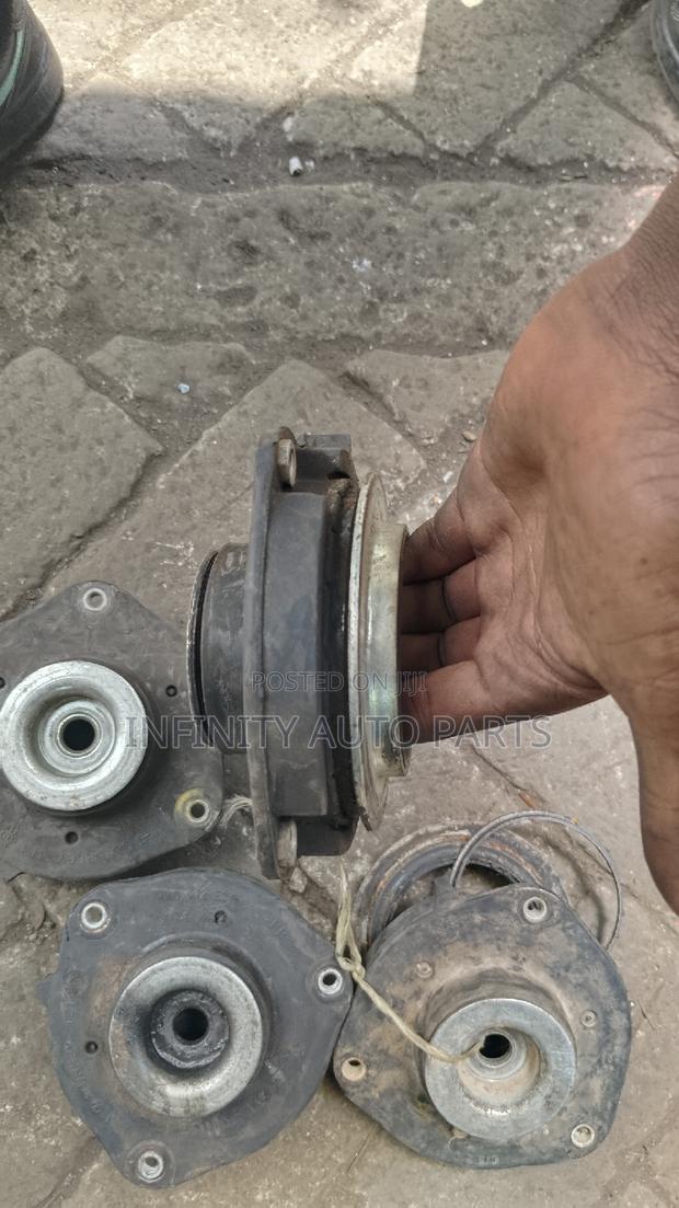 Volkswagen Golf Shocks Mount