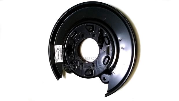 Toyota Voxy Rear Wheel Backplate