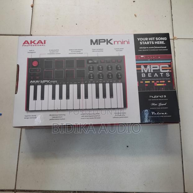 Akai MPK Mini Midi Controller