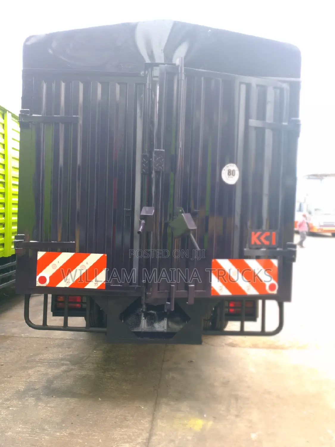 Isuzu 2024 White
