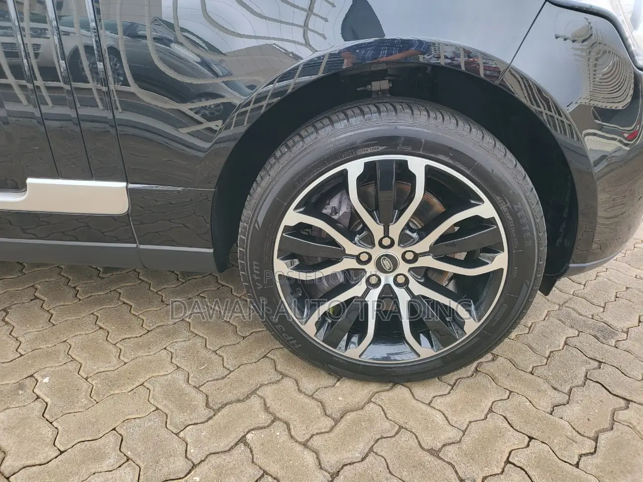 Land Rover Range Rover Vogue 2016 Black