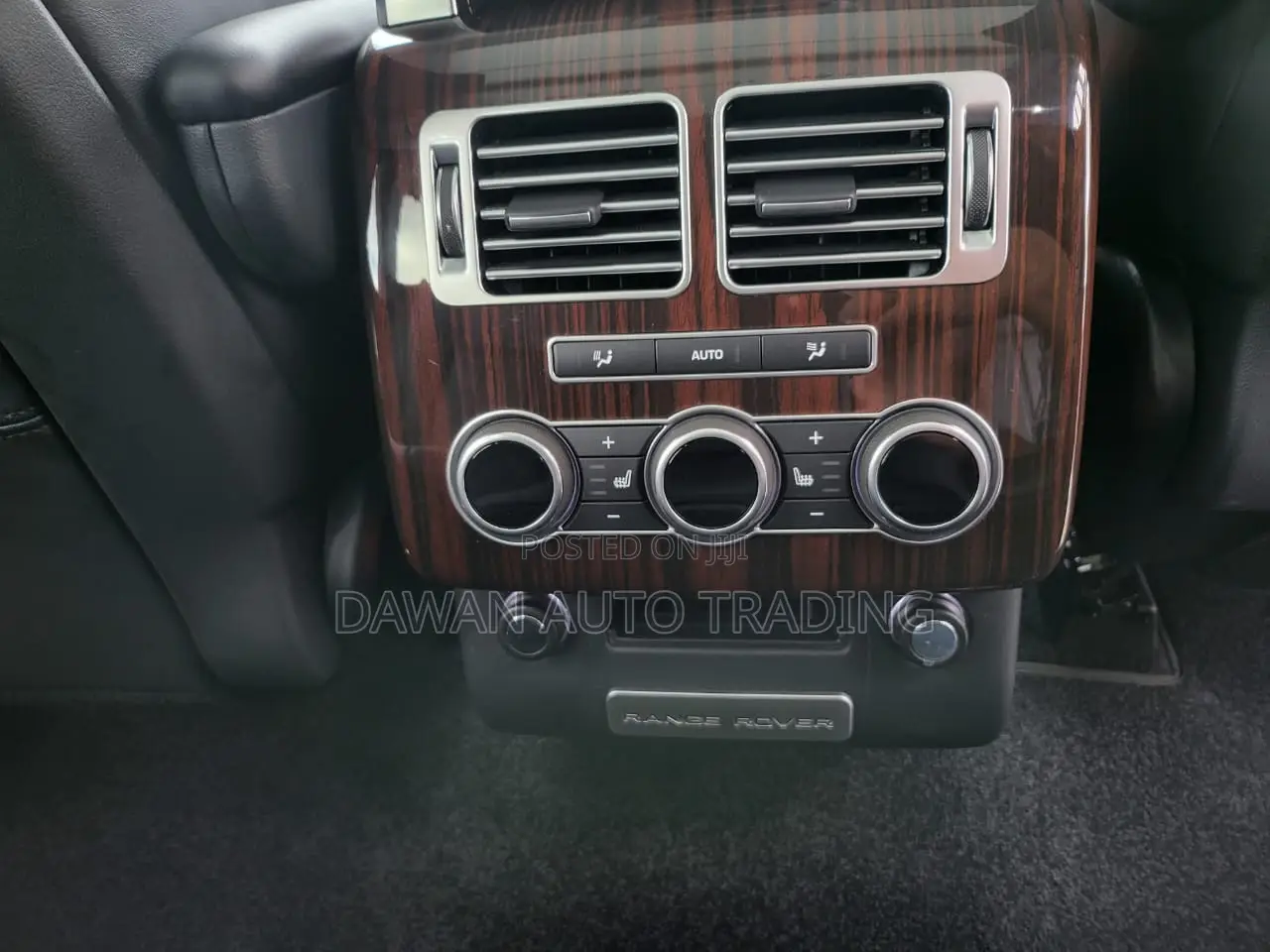 Land Rover Range Rover Vogue 2016 Black