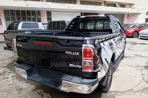 Toyota Hilux 2017 Black