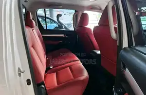 Toyota Hilux 2018 White