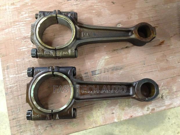 Subaru Engine Conrod - main view