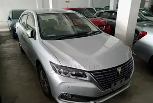 Toyota Premio 1.8 FWD 2017 Silver