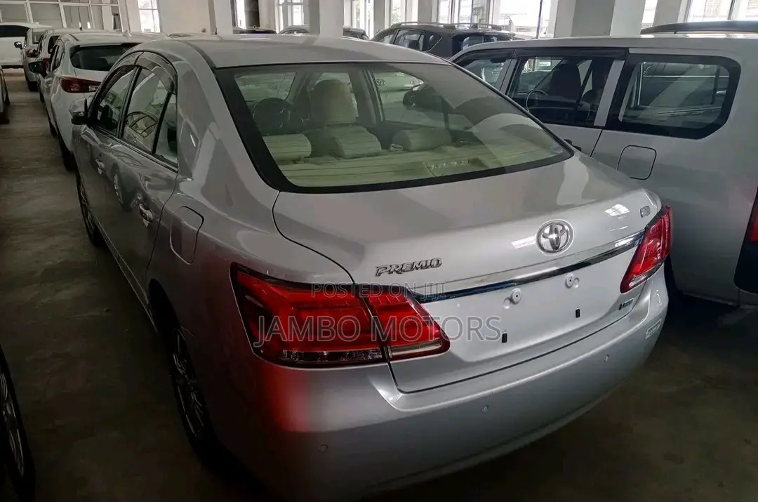 Toyota Premio 1.8 FWD 2017 Silver