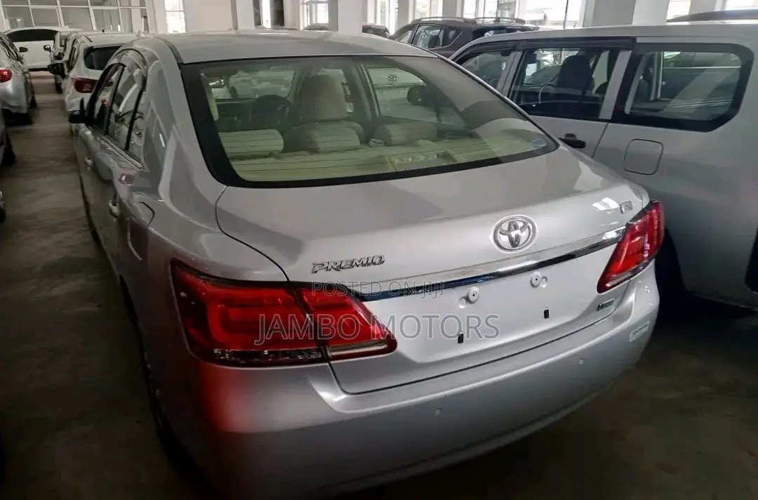 Toyota Premio 1.8 FWD 2017 Silver