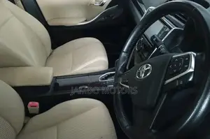 Toyota Premio 1.8 FWD 2017 Silver