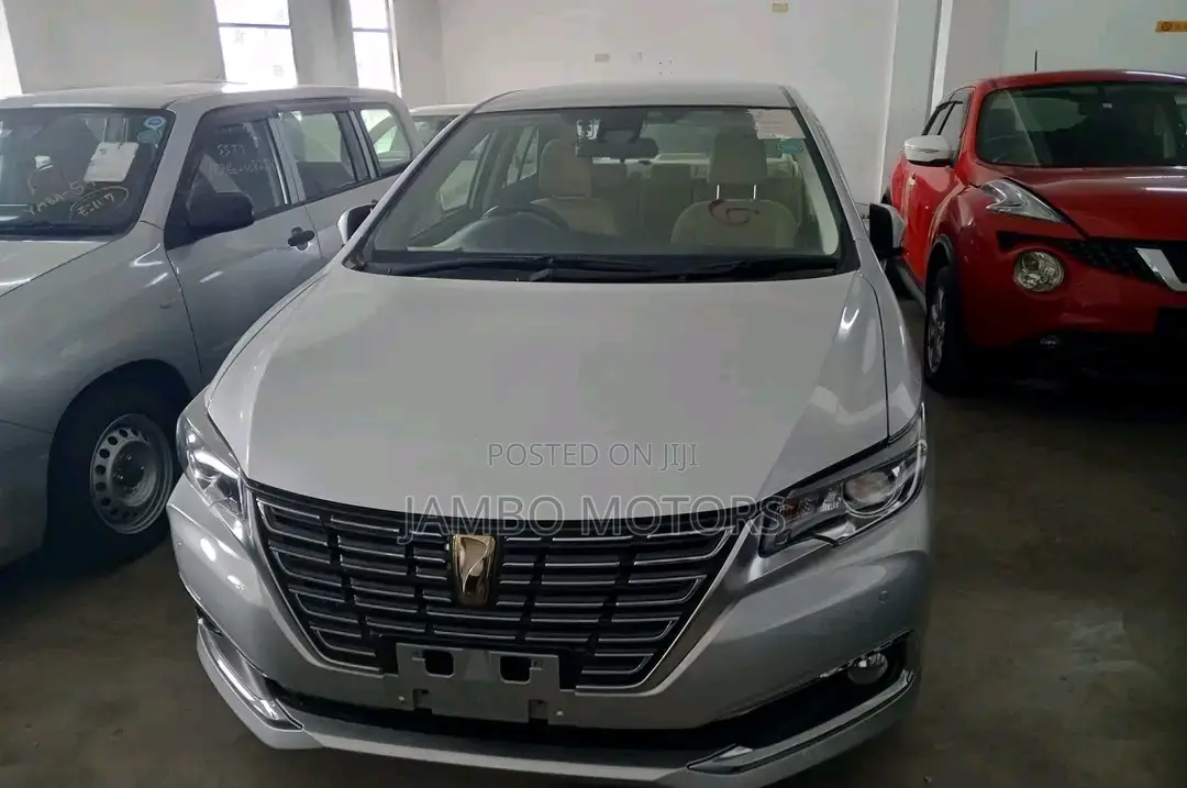 Toyota Premio 1.8 FWD 2017 Silver