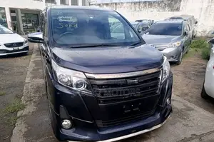 Toyota Noah 2.0 FWD (7 Seater) 2017 Blue