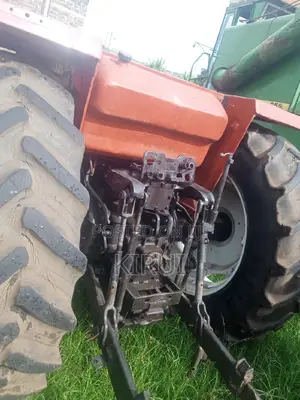 Fiat 100-90 Tractor