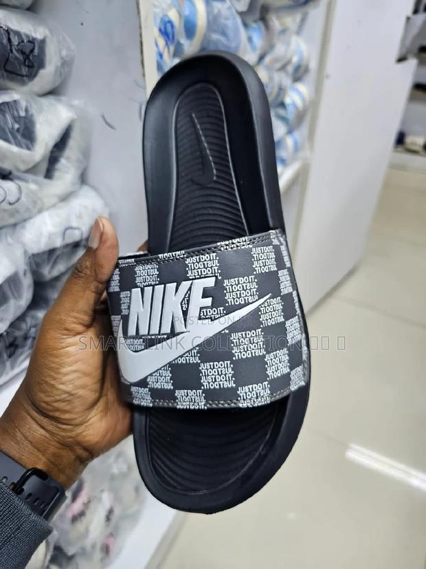 Nike Slides - thumbnail 2