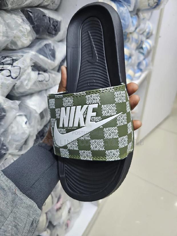 Nike Slides - thumbnail 2
