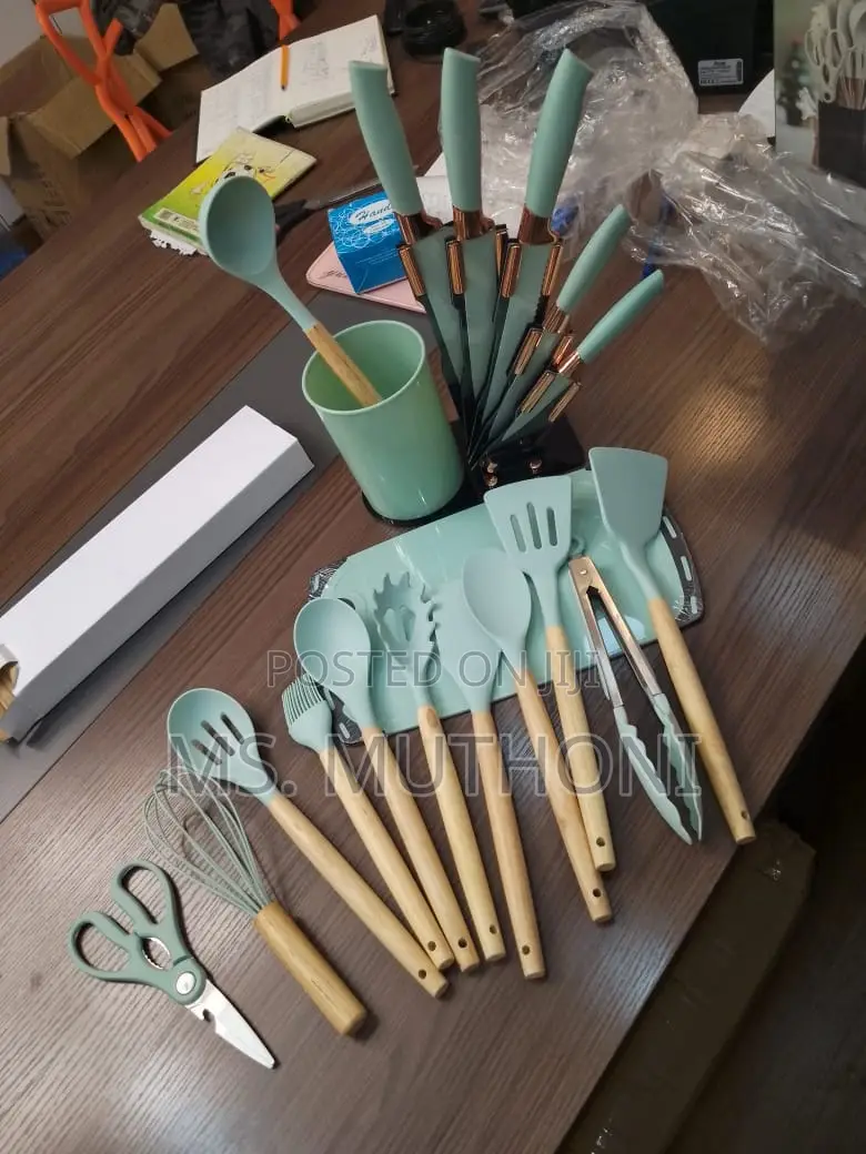 19pc Kitchenware Set