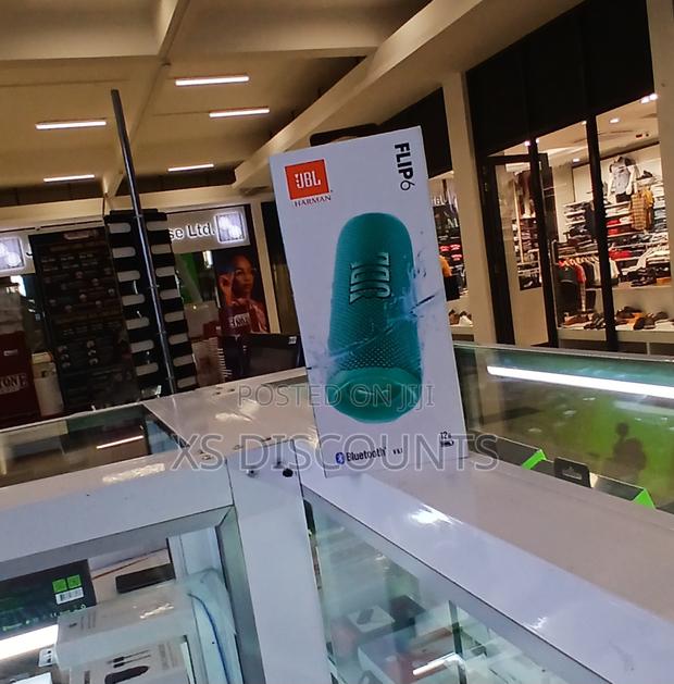 JBL Flip 6 Bluetooth Portable Speaker