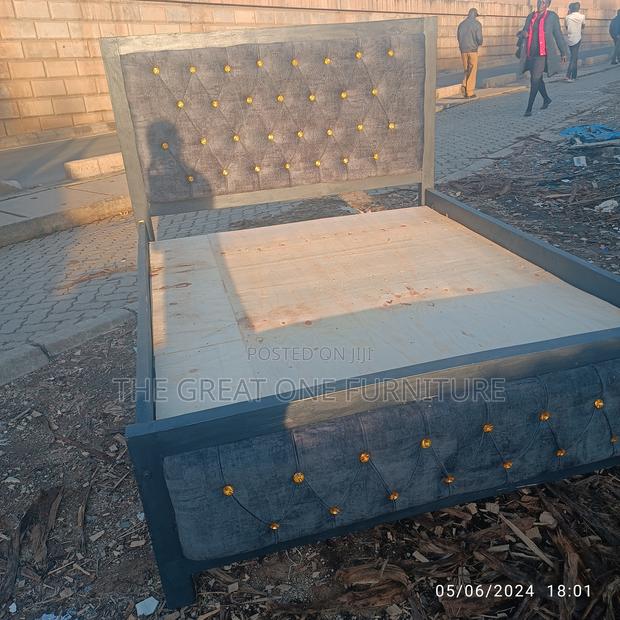 Chester Bed Chester Bed Chester Bed Chester Bed