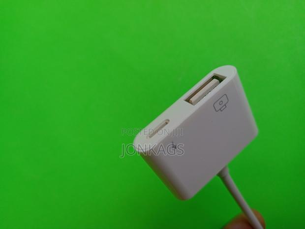 Apple Lighting to Hdmi + Apple Lighting Port Adapter - thumbnail 8