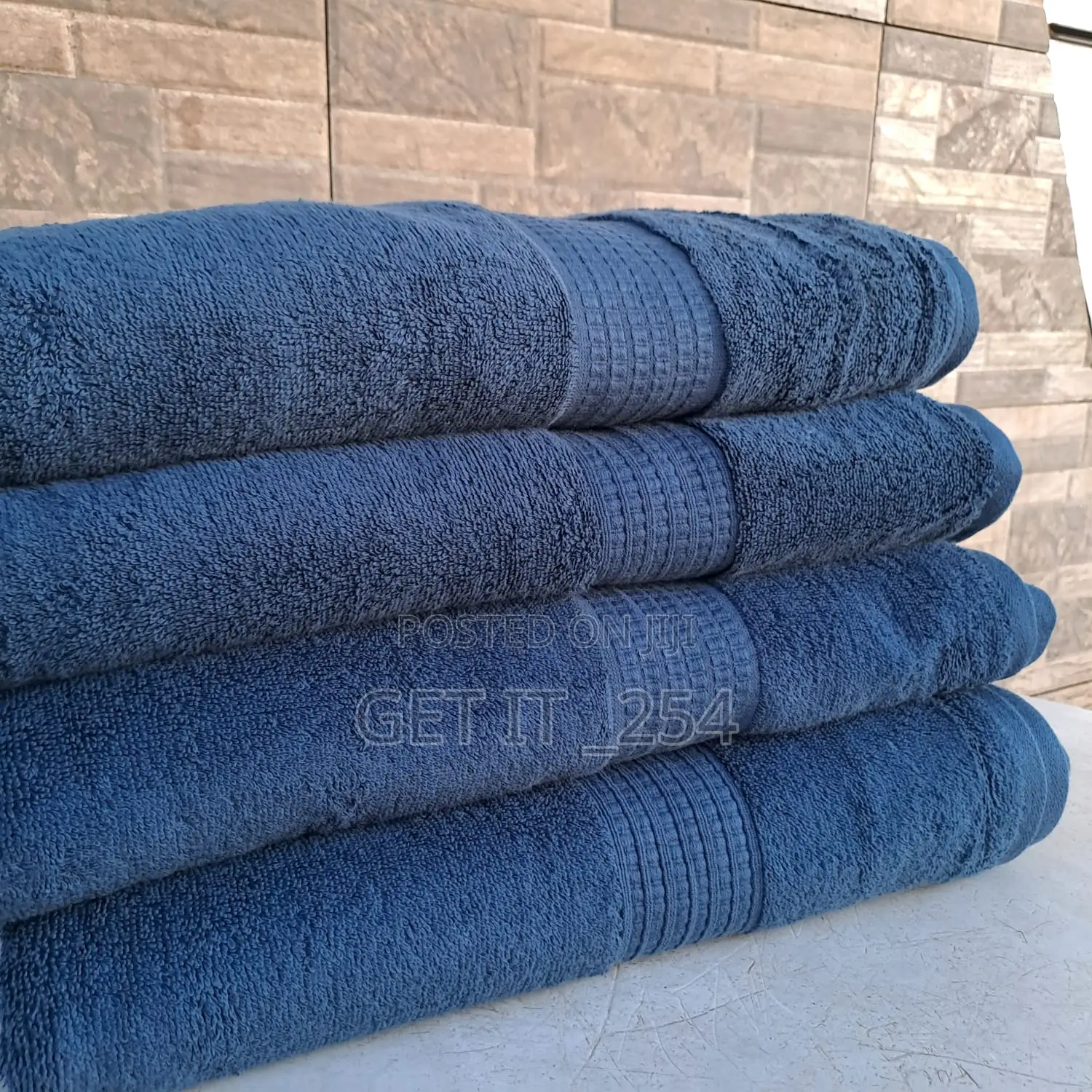 *!!Velvet Feel Towel Quality *
 Size 90 Cm *100 Cm