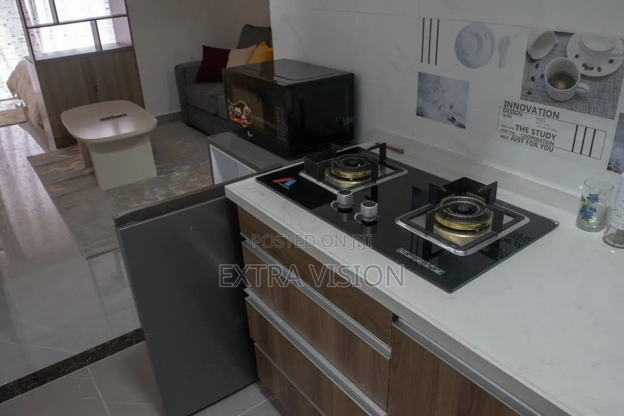 Chic Studio Apartment Haven: Your Ideal Urban Retreat!