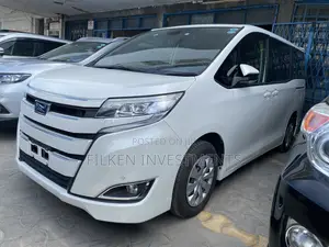 Toyota Voxy 2018 White