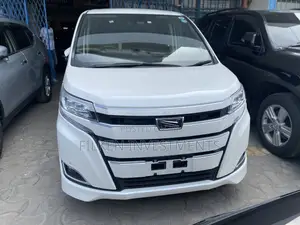 Toyota Voxy 2018 White