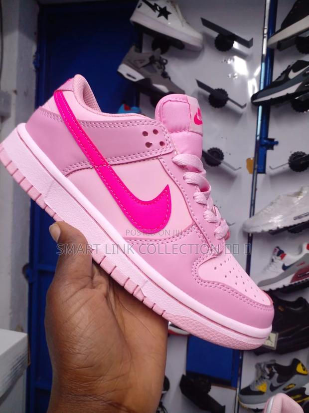 Nike SB Sneakers - main view