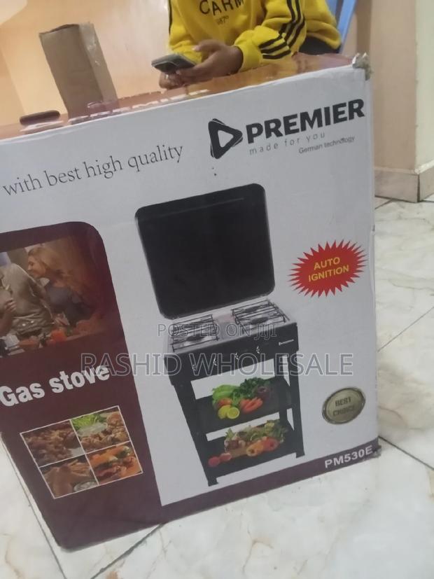 Gas Stove With Shelves Four Cooker. Four Burner