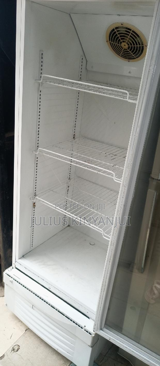 Display Fridge Hotpoint 350L - thumbnail 2