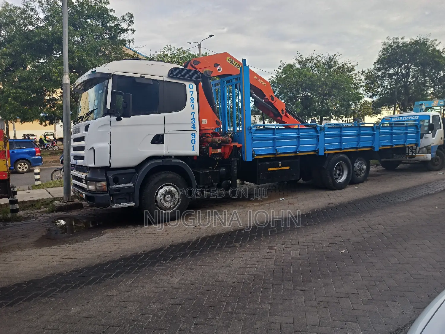 Hiab Crane Truck for Hire (Self Loading Lifting Truck)