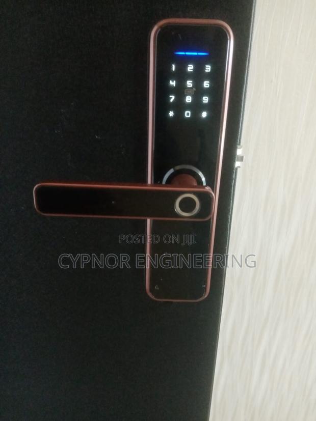 Biometric Smartlock for Convenient Keyless Entry - main view