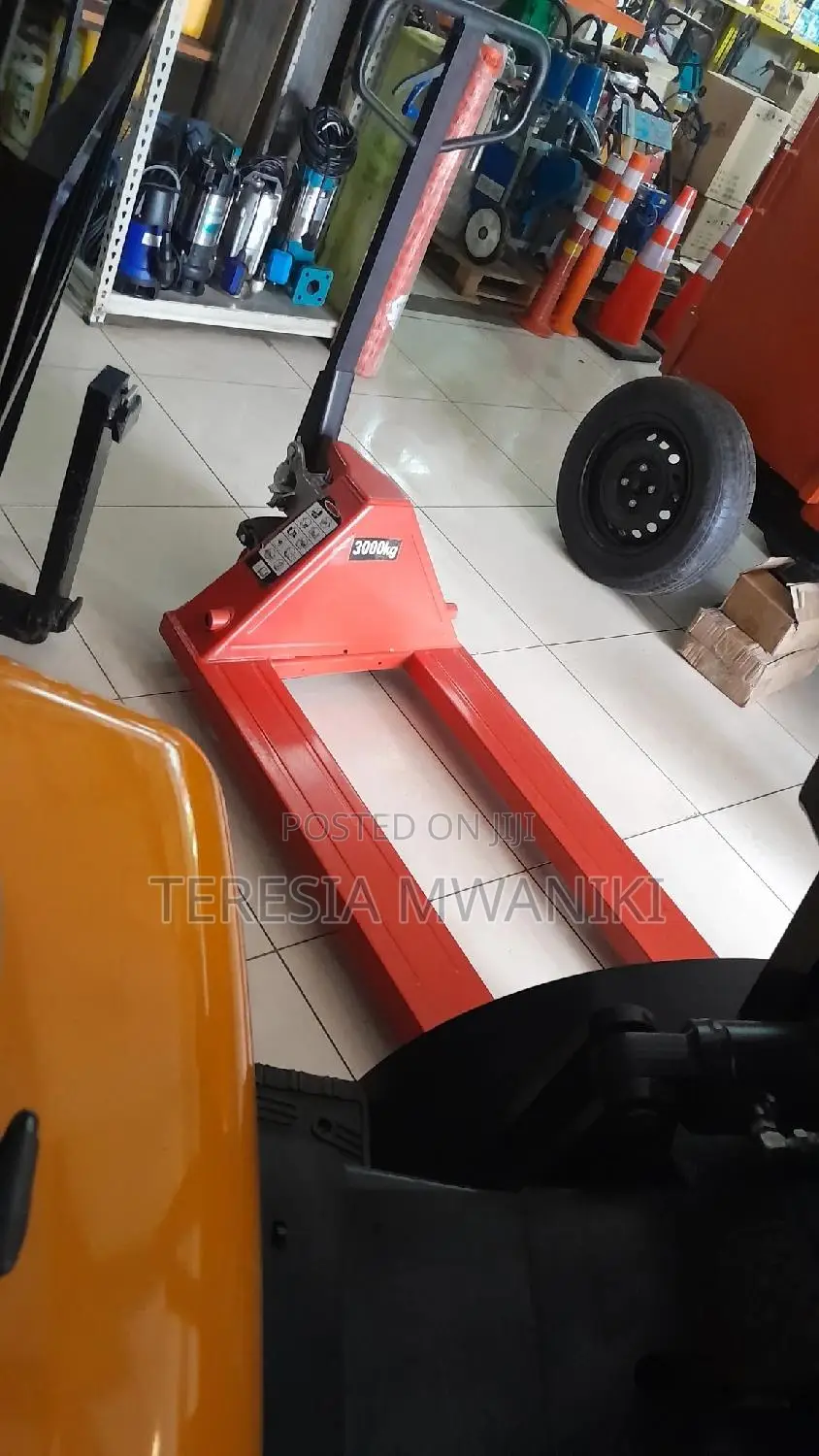 3000kgs Hydraulic Pallet Truck