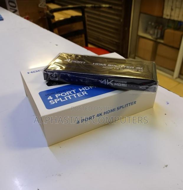 1×4 HDMI Splitter 1×4 HDMI Splitter 1×4 HDMI Splitter]