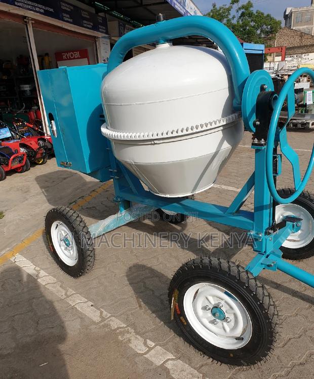 400litres Diesel Powered Concrete Mixer - thumbnail 2