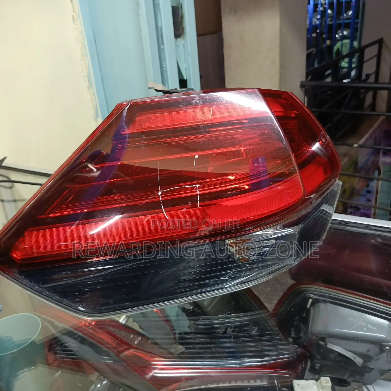 Ex Trail Nt36 2018 Black Shed Taillight.