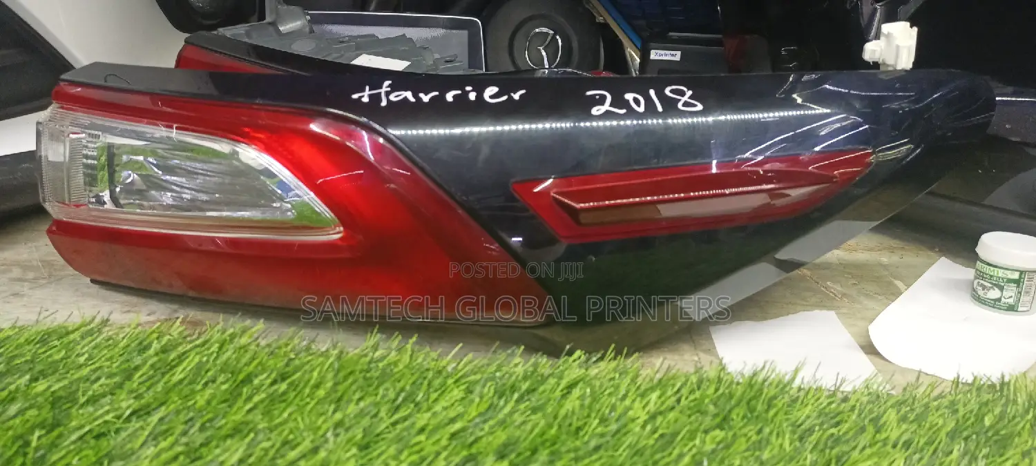 2018 Harrier BACKLIGHT