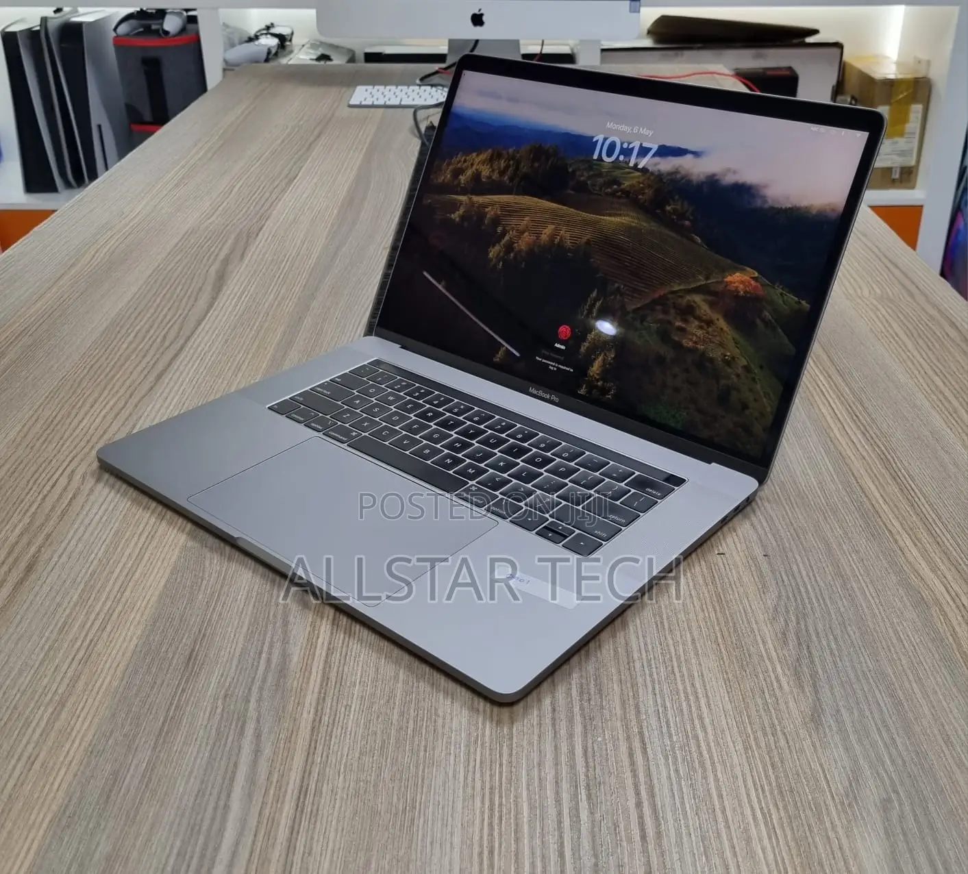 Laptop Apple MacBook Pro 2018 32GB Intel Core I7 SSD 512GB