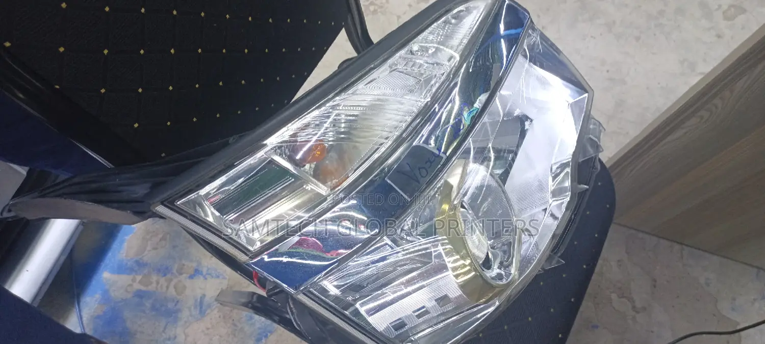 Recomendable Voxy 2012 Headlight