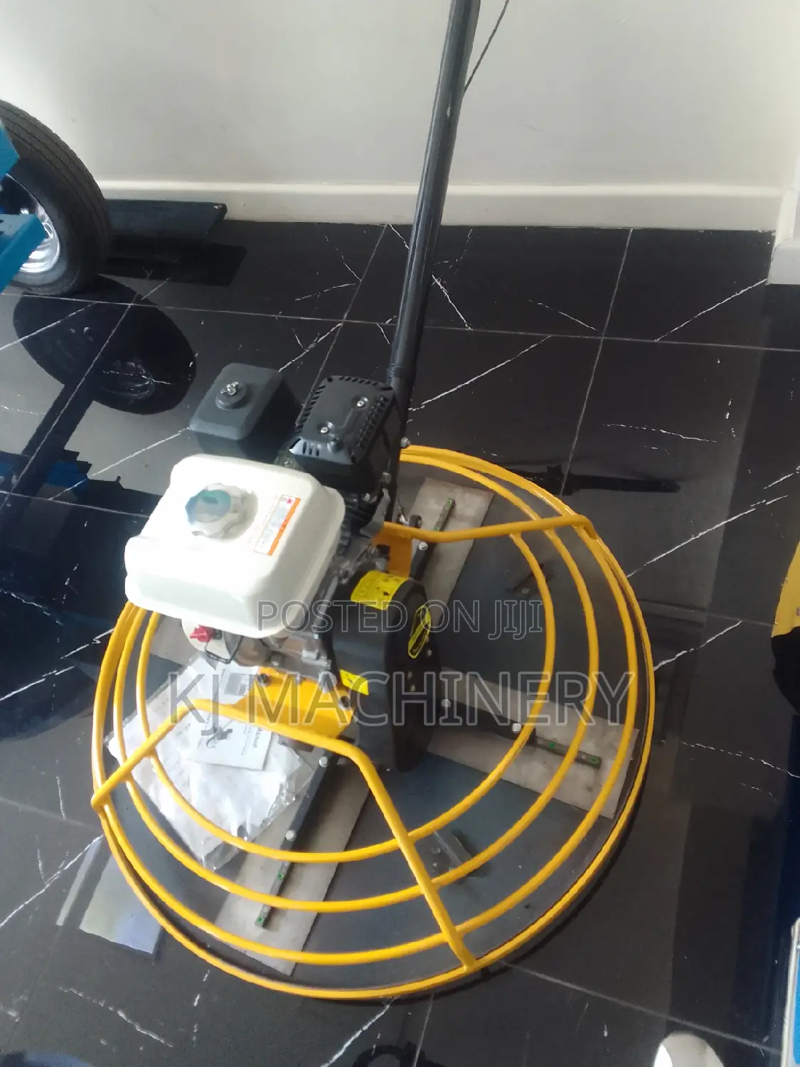 Honda Power Trowel for Commercial Purposes