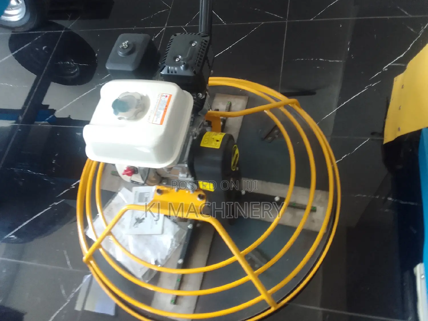 Honda Power Trowel for Commercial Purposes