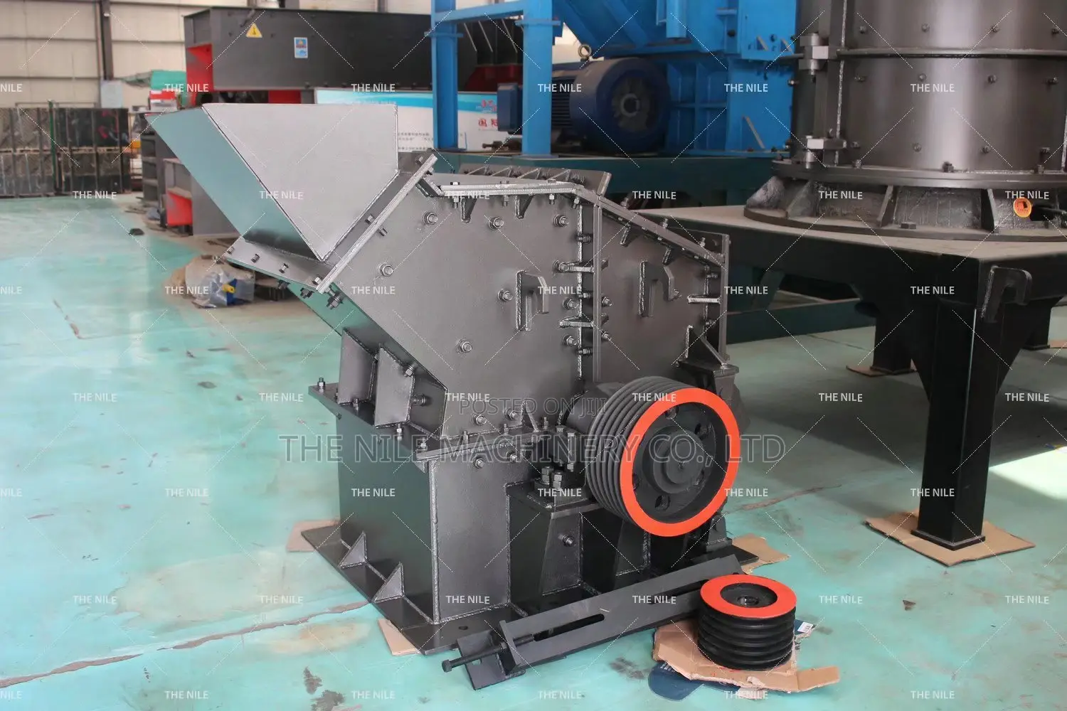 Onsite Service Mine Crushing Equipment Fine Stone Crusher