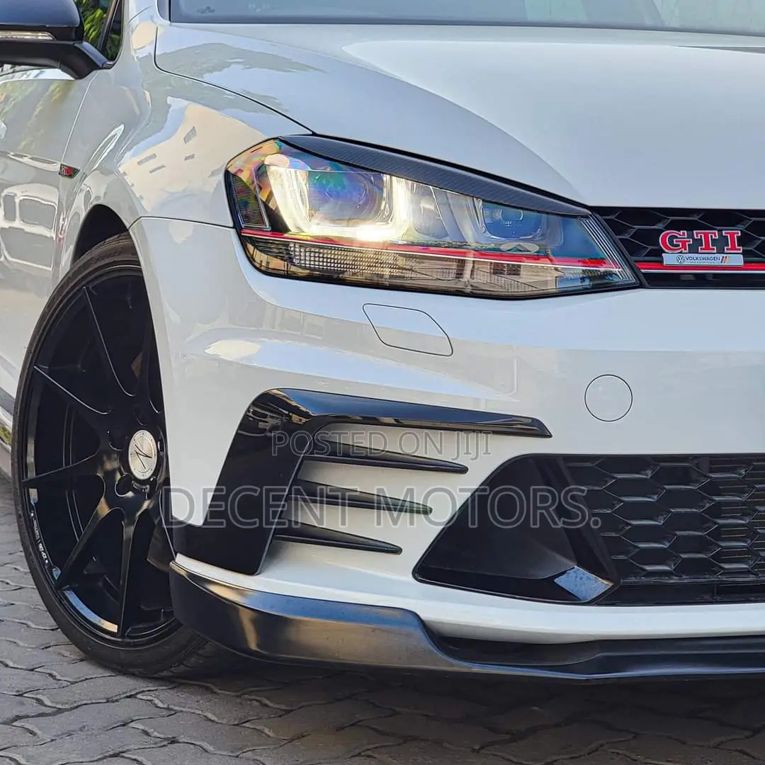 Volkswagen Golf 2017 White